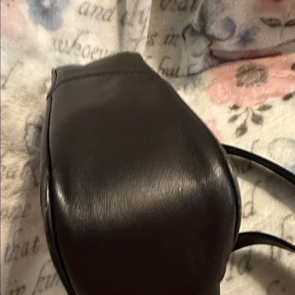 Marc Jacobs Crossbody Bag with pattern leather strap preowned - Picture 14 of 16